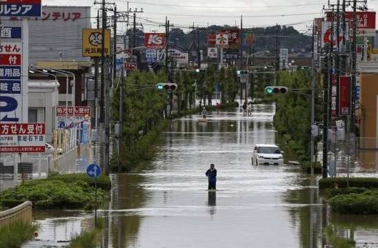 Через сильні дощі в Японії евакуюють понад 700 тисяч людей 