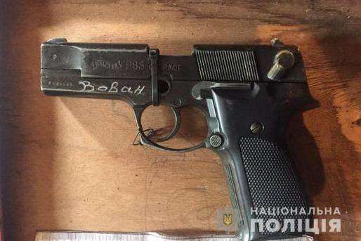 Гранатомет, пістолети, боєприпаси: у населення Київщини вилучено чималий арсенал зброї