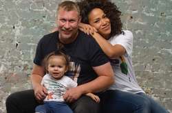 Гайтана с дочкой и супругом