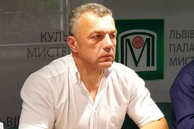 Екс-генпрокурор Махніцький балотується на окрузі, де головою ОВК є його родичка