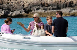  Принц Хокон с семьей 