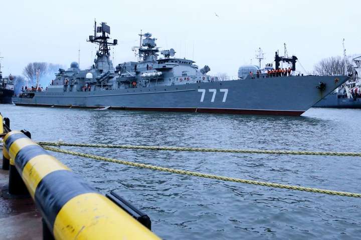 Росія влаштувала бойові навчання в Чорному морі