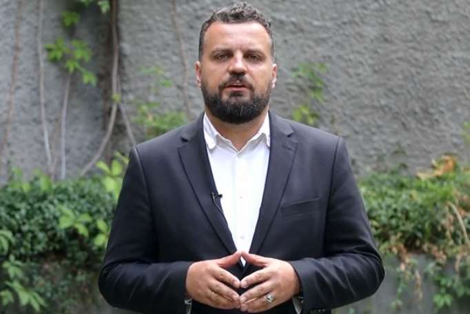 Голова Держкіно закликав Зеленського відмовитися від серіалу «Свати»