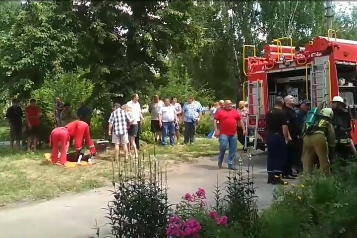 На Київщині під час пожежі в квартирі загинув чоловік (фото, відео)