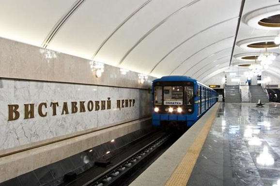 Київська підземка два дні працюватиме довше