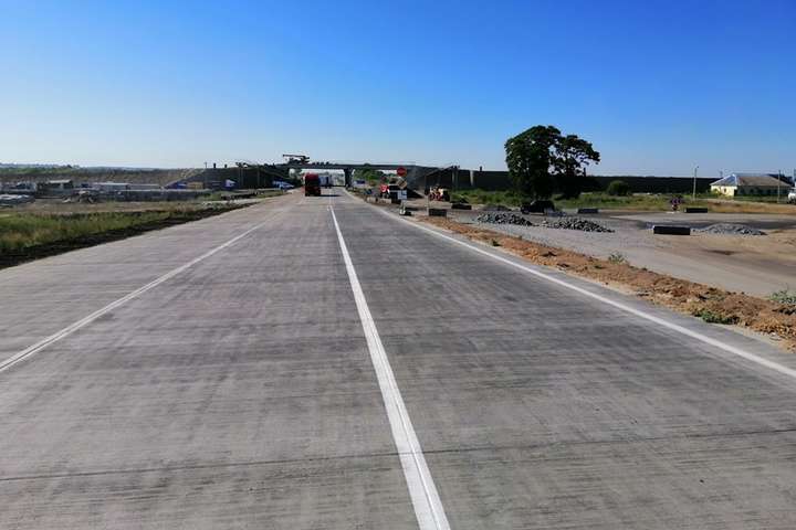 На Полтавщині відкрили 12 кілометрів бетонної дороги