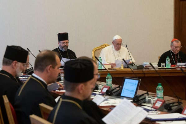 Папа Франциск розповів, що молитов та обрядів його навчив єпископ з України