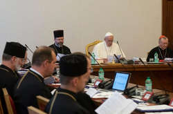 Папа Франциск розповів, що молитов та обрядів його навчив єпископ з України