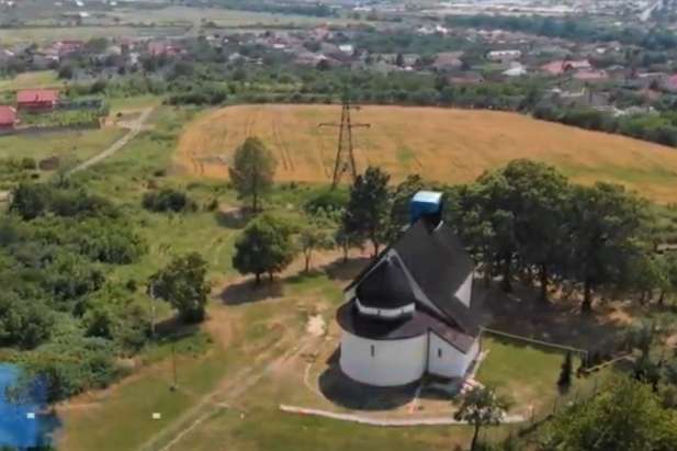 Найстаріша церква Закарпаття з висоти пташиного польоту (відео)