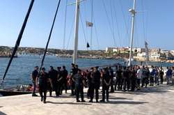 До берегів Італії прийшло нове судно з мігрантами