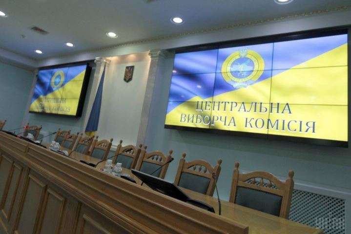 ЦВК наказала передати бюлетені на виборчі округи 