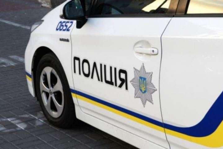 У Львові злочинці напали на автомобіль і вкрали щонайменше 300 тис. гривень