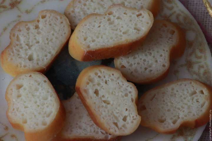 В Таджикистане 13 заключенных погибли из-за отравления хлебом
