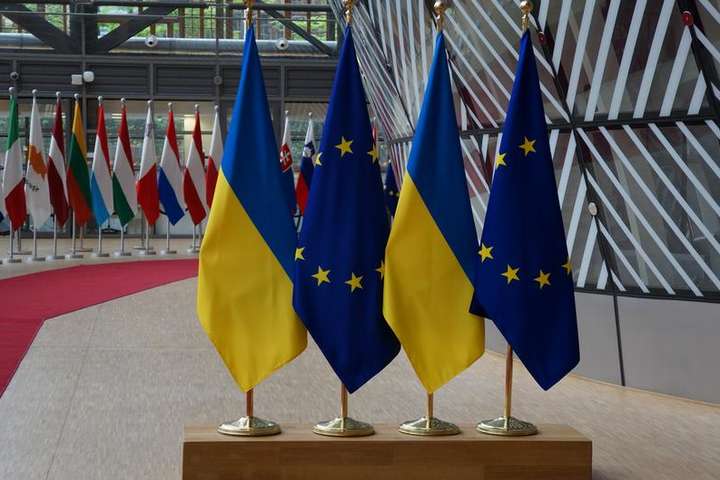 Саміт Україна-ЄС: перший для Зеленського, останній для Туска і Юнкера