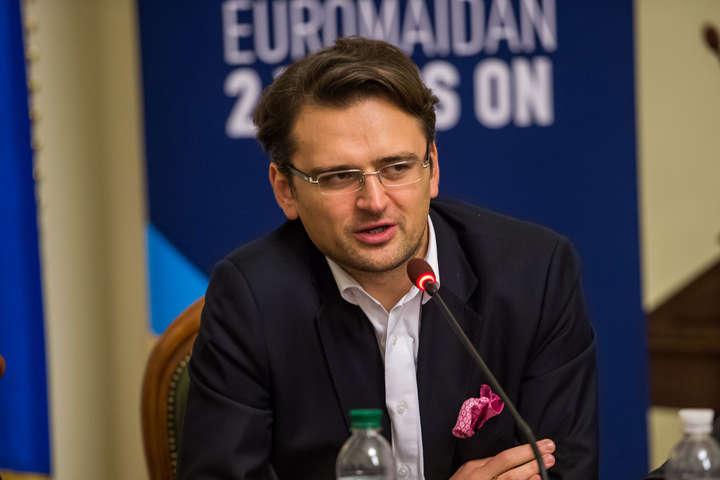 Повернення Росії у ПАРЄ: Кулеба пропонує Україні застосувати «тактику тисячі порізів»