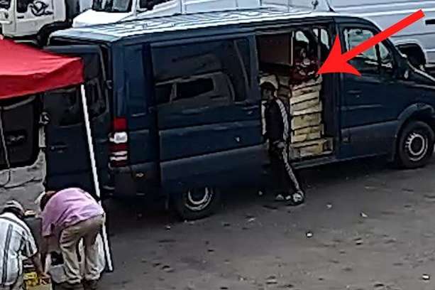 На ринку в Києві іноземець пограбував продавця (фото)