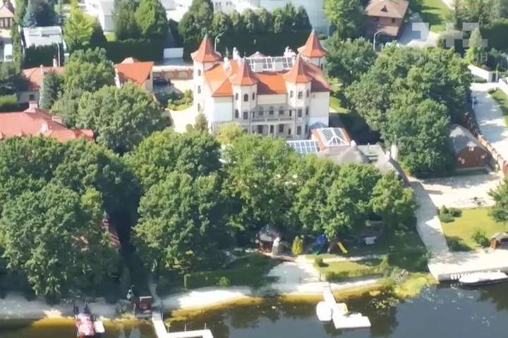 Вільного доступу до води у Конча-Заспі немає - В елітній Конча-Заспі майже не лишилося пляжів з вільним доступом до води