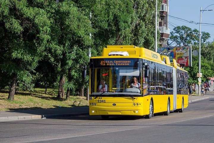 Київ закупив ще п’ять сучасних тролейбусів із кондиціонерами