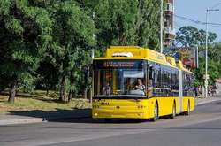 Київ закупив ще п’ять сучасних тролейбусів із кондиціонерами