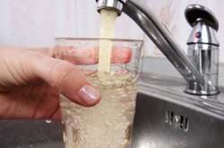 Сьогодні на Оболоні та в Бортничах з кранів потече брудна вода (список вулиць)