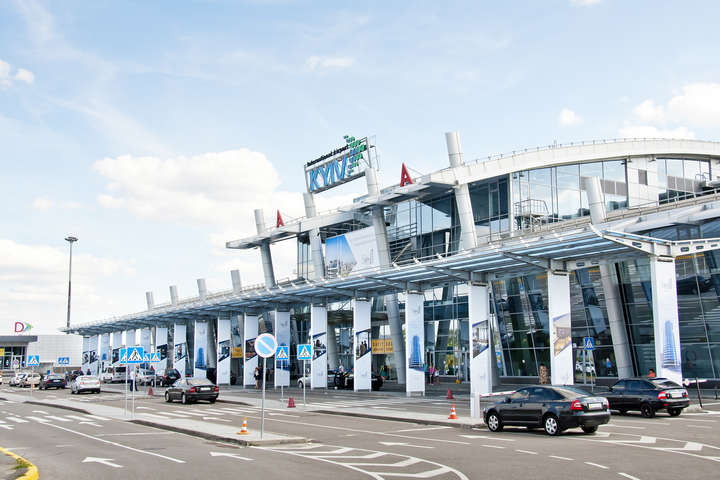 За пів року аеропорт «Київ» обслужив 1,3 млн пасажирів