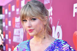  Тейлор Свифт 
 Фото: seventeen.com 