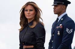 Мелания Трамп пришла на деловую встречу в джинсовом платье