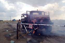 Фото автомобіля ЗСУ, в якому через обстріл бойовиків 10 липня загинув військовий