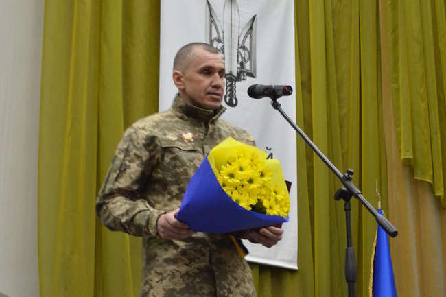 Помер «кіборг», який поставив прапор над Донецьким аеропортом 