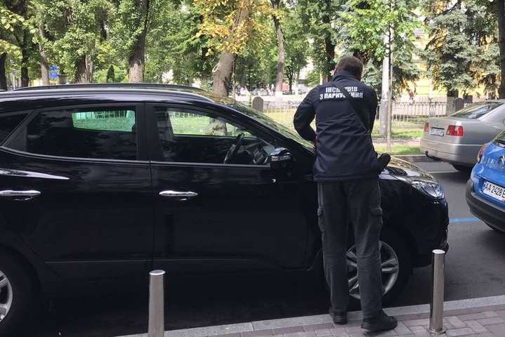 Не сплатив за парковку – штраф: відучора у Києві карають несумлінних водіїв