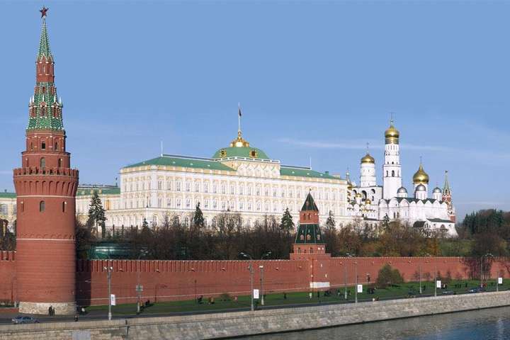 В Кремле прокомментировали первый телефонный разговор Путина с Зеленским