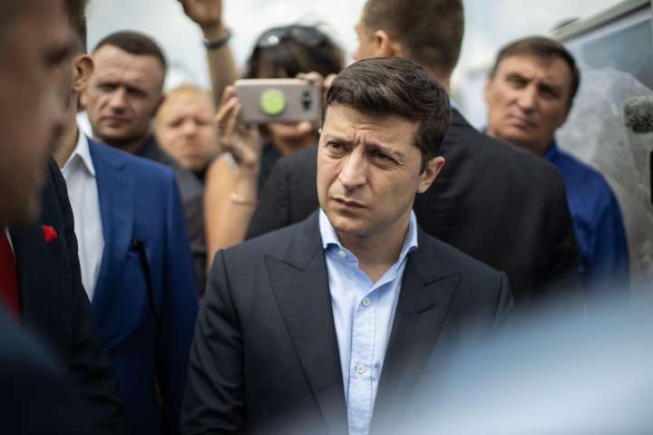 Зеленський вже давно хоче призначити свою людина на посаду голови КМДА - Зеленський подзвонив Кличку, щоб той заплатив за дніпровські трамваї