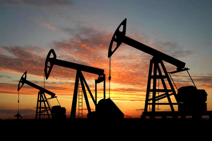 Видобуток нафти в Ірані у червні впав до мінімуму за останні 30 років