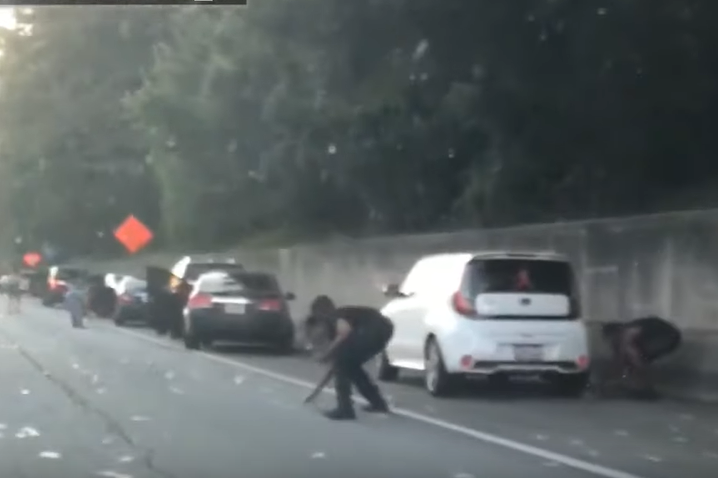 В американському штаті Джорджія на автомагістралі пройшов «грошовий дощ»