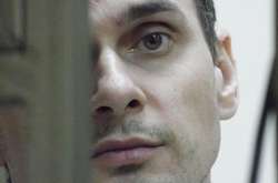 Зеленський привітав Сенцова з днем народження