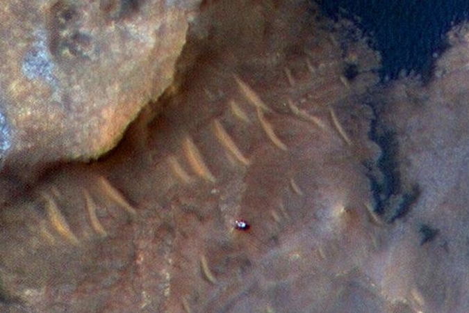 NASA показало легендарний апарат Curiosity з орбіти Марса