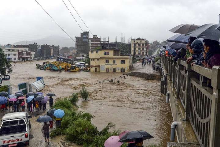 Повінь у Непалі: кількість загиблих зросла до 55