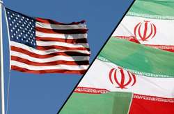 Колаж з прапорів США та Ірану