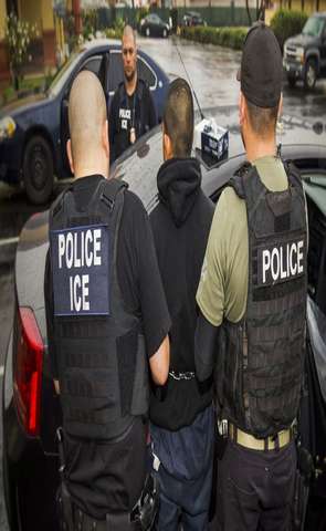 США почали масштабну депортацію нелегальних мігрантів