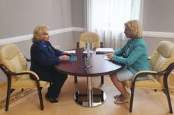  Омбудсмени Тетяна Москалькова та Людмила Денісова 