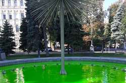 Вандали пошкодили фонтани на Майдані Незалежності (фото)