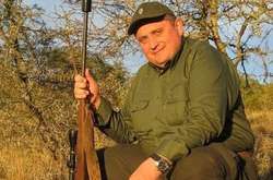 Активісти почали флешмоб проти кандидатів-убивців тварин (фото 18+)