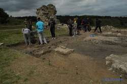 В Хотинской крепости на Буковине найдены первые кладки старинной турецкой мечети (фото)