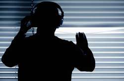 Частково йдеться про промислове шпигунство, з яким стикається розвідка, але, звичайно ж, можуть бути задіяні і наші збройні сили, а також військова розвідка, - генсек НАТО