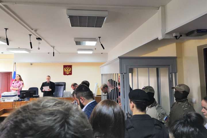 Суд в Москве продлил арест пяти украинским морякам