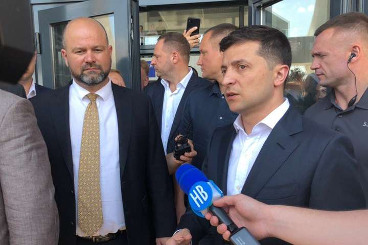 Активісти закликали Зеленського розслідувати, скільки коштів пішло на ремонт аеропорту у Миколаєві