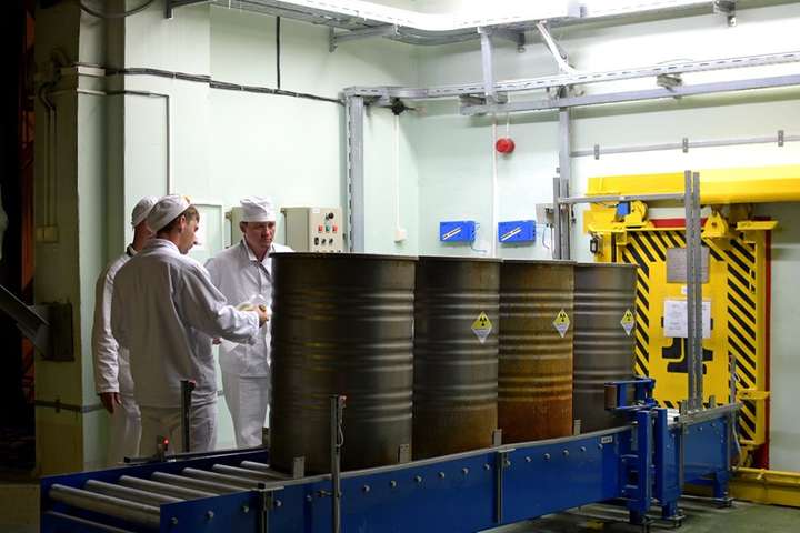 У Чорнобильській зоні запрацював завод з переробки радіоактивних відходів