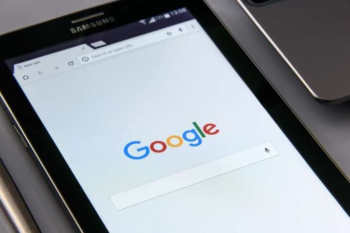 Google після скандалів припинила роботу над пошуковиком для Китаю 