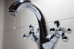 Сьогодні відключать воду у будинках на восьми вулицях Києва (адреси)