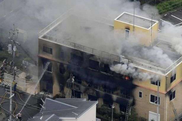 У Японії чоловік намагався спалити студію аніме, є жертви